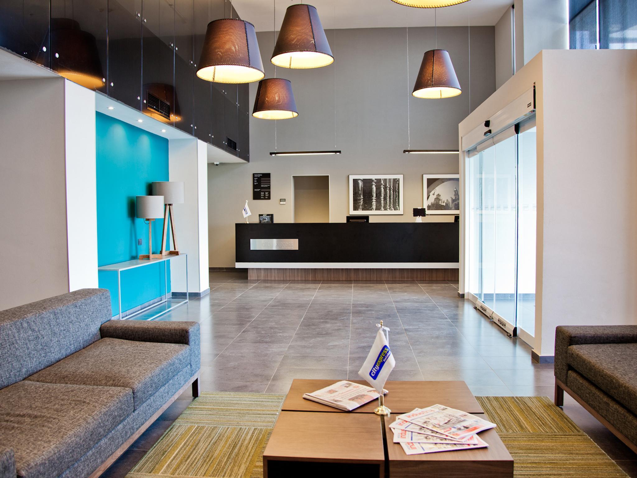 City Express By Marriott Salamanca Extérieur photo