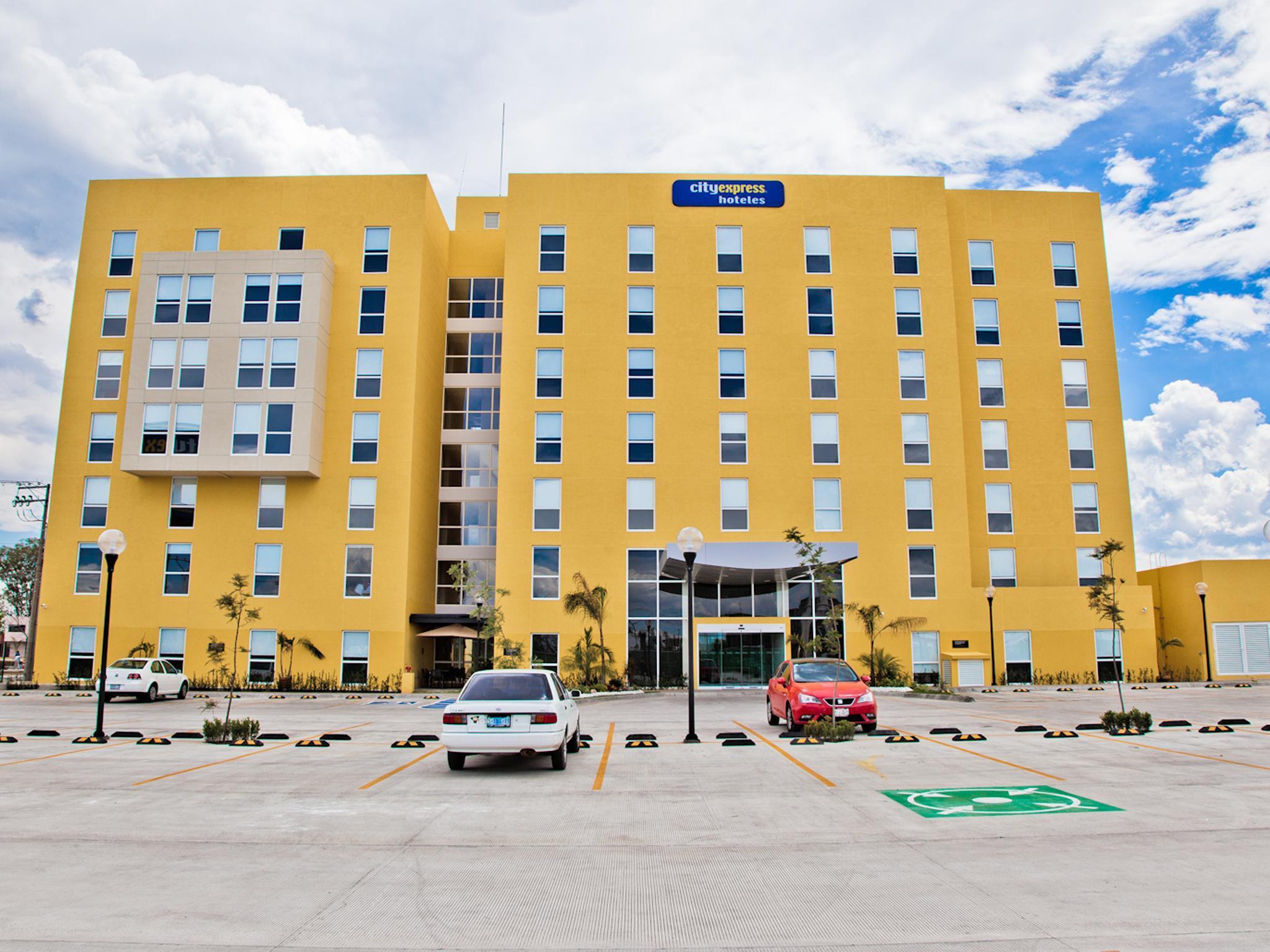 City Express By Marriott Salamanca Extérieur photo