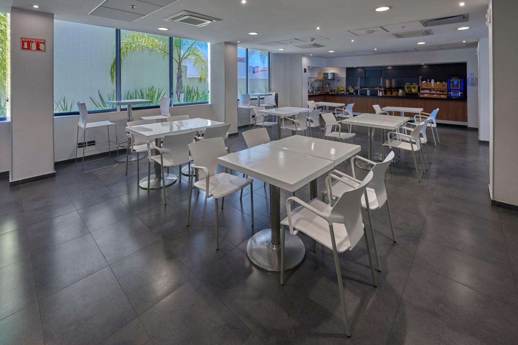 City Express By Marriott Salamanca Extérieur photo
