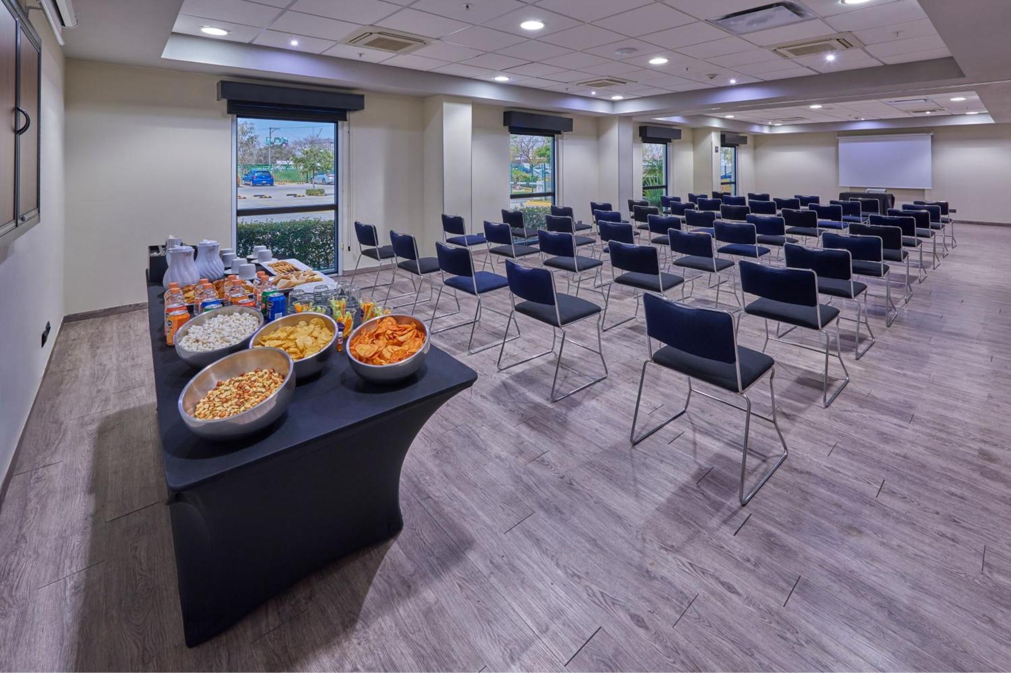City Express By Marriott Salamanca Extérieur photo