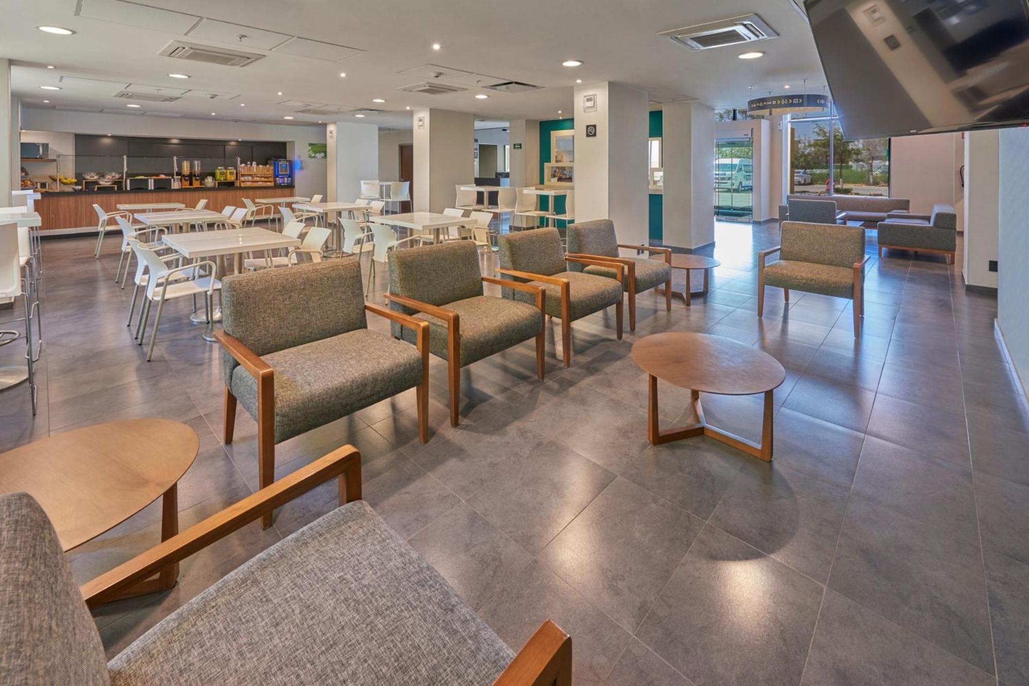 City Express By Marriott Salamanca Extérieur photo
